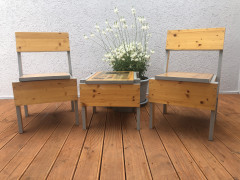 Enzo Mari Stühle und Tisch